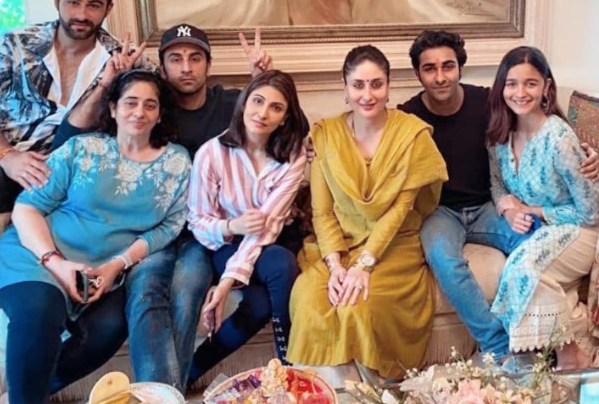 year ender 2020 kareena kapoor wore kaftan dress to silver lehenga most stylish dress this year