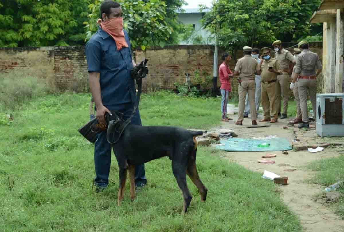 Kanpur Double Murder: Railway ground is a place of intoxication
