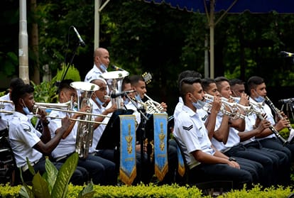 Air Force performs live band in honor of Corona warriors