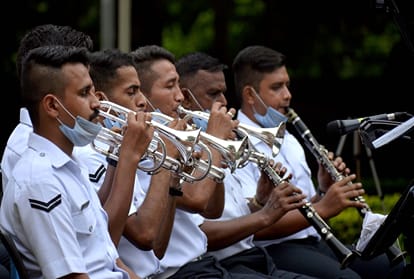 Air Force performs live band in honor of Corona warriors