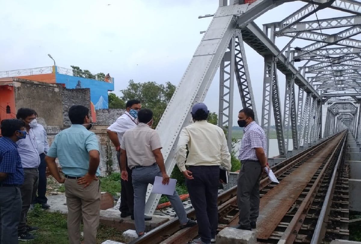 Railway will stop the bridge on the side of the bridge from Jio Cell