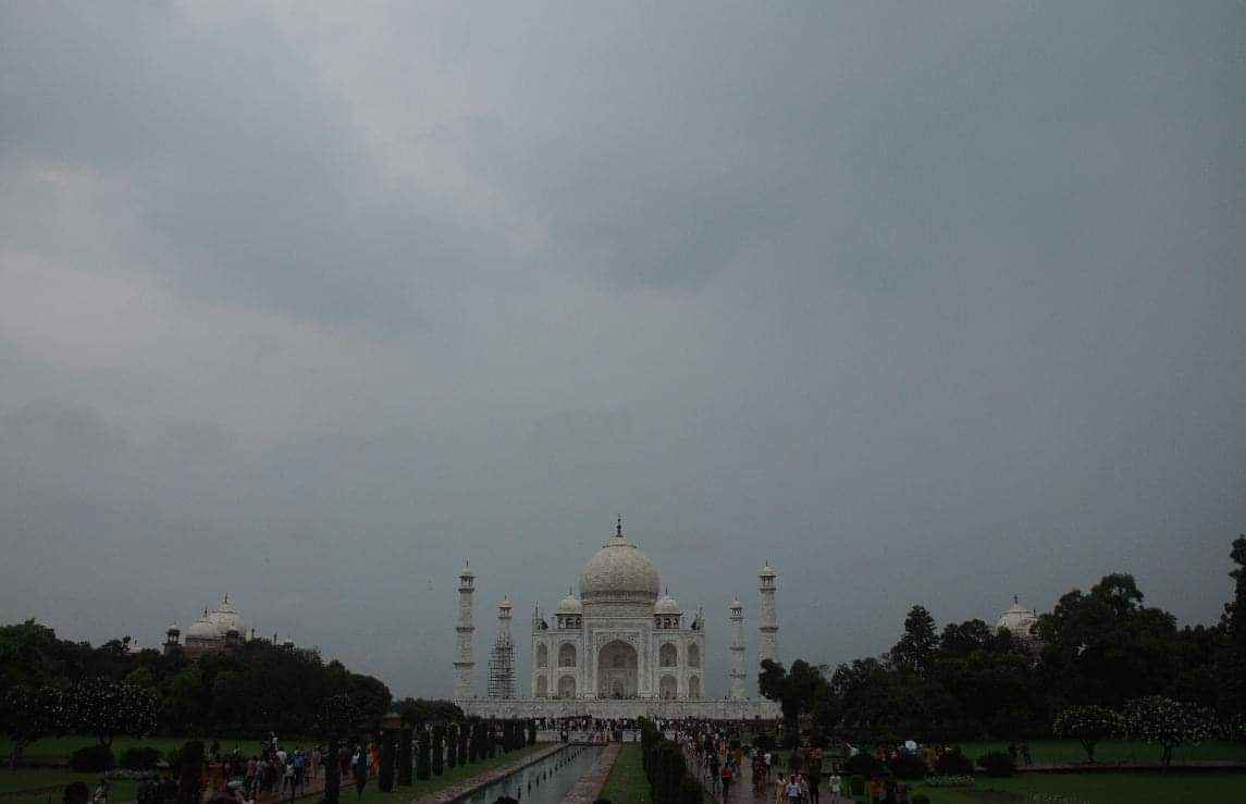 World Photography Day: photographers facing trouble due to the Taj Mahal closed