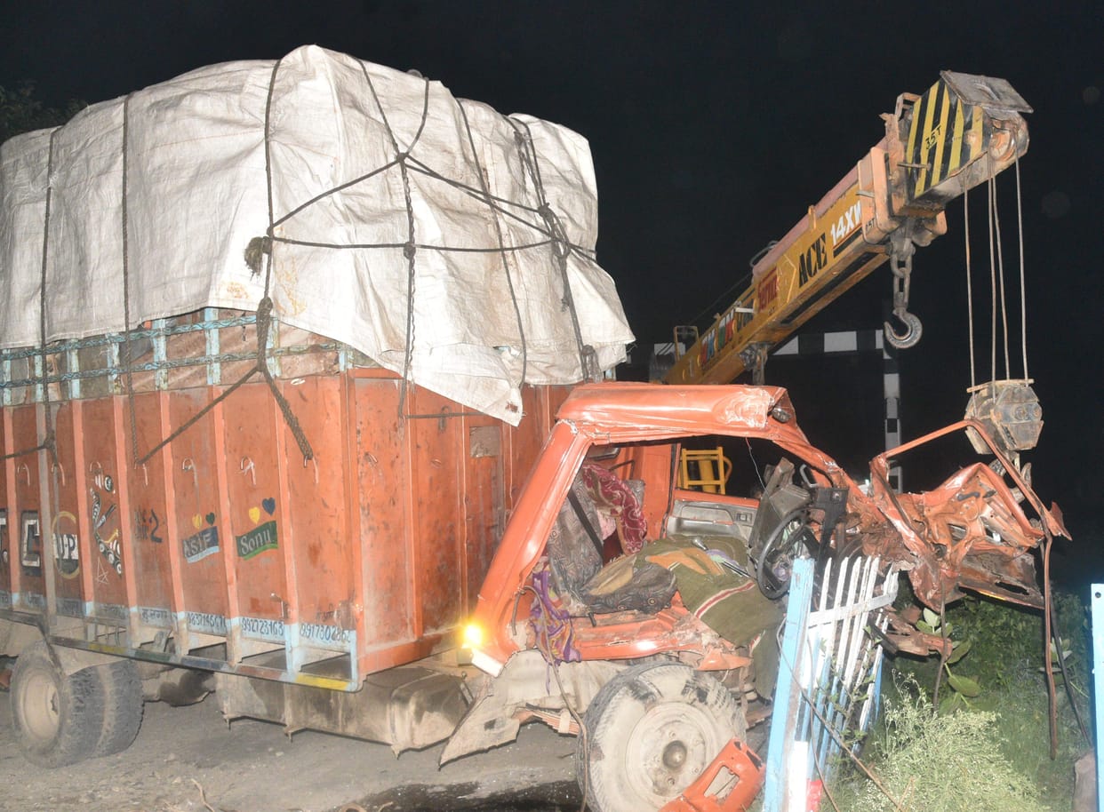 dcm collides to train,  driver death accident in sambhal