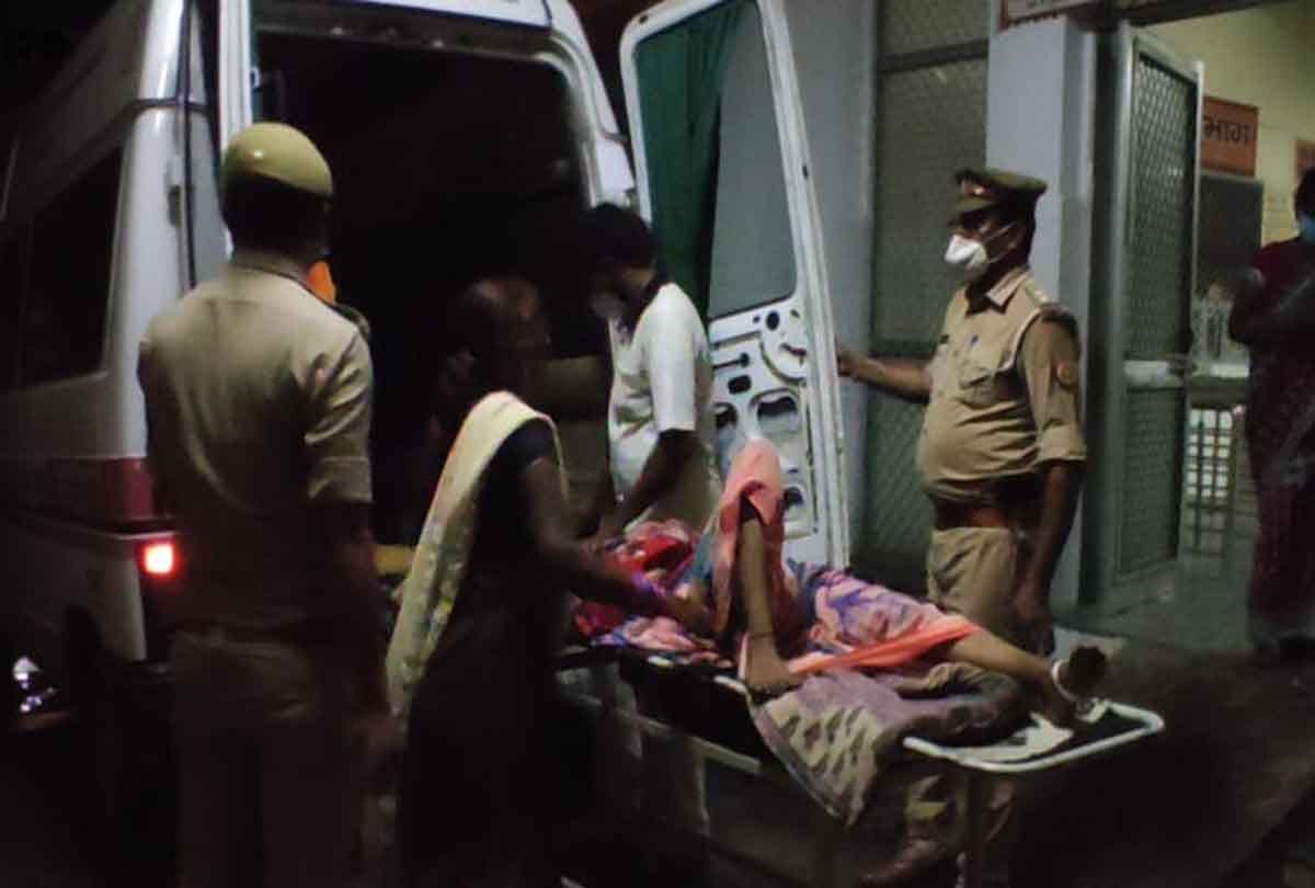Locked up and burnt boyfriend and girlfriend in banda
