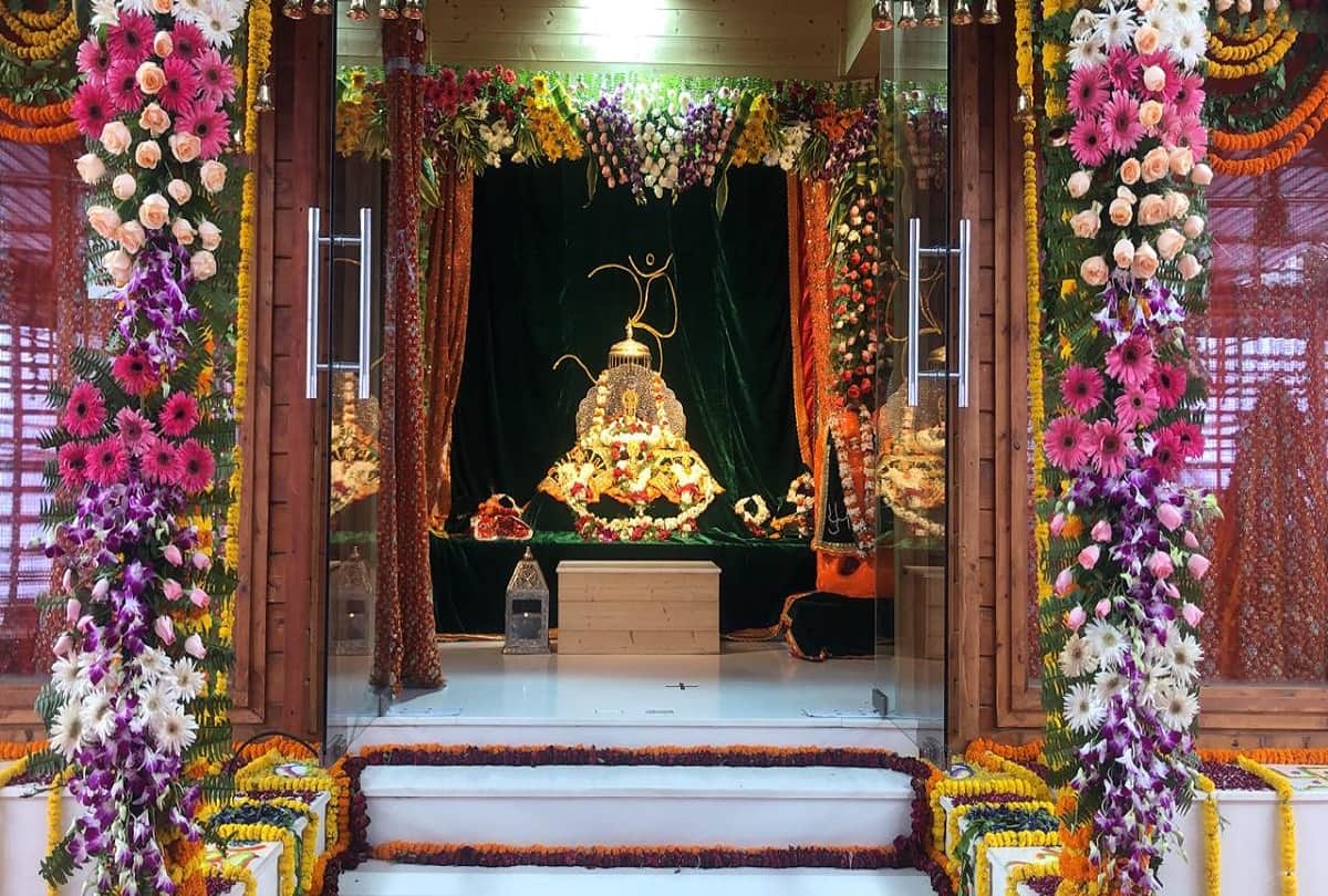 ram mandir bhoomi pujan bhagwan ram wear green color velvet dress with stitch golden thread in nine gem stone