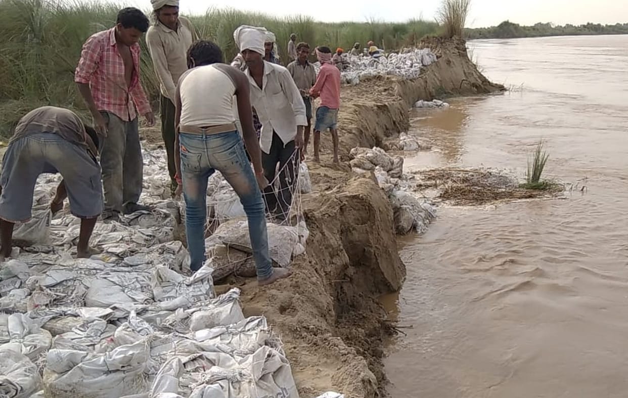 Rapti river swallowing homes and prized lands