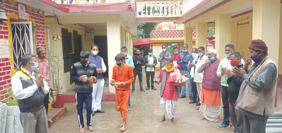Ancient reservoir was cleaned in Devidhura