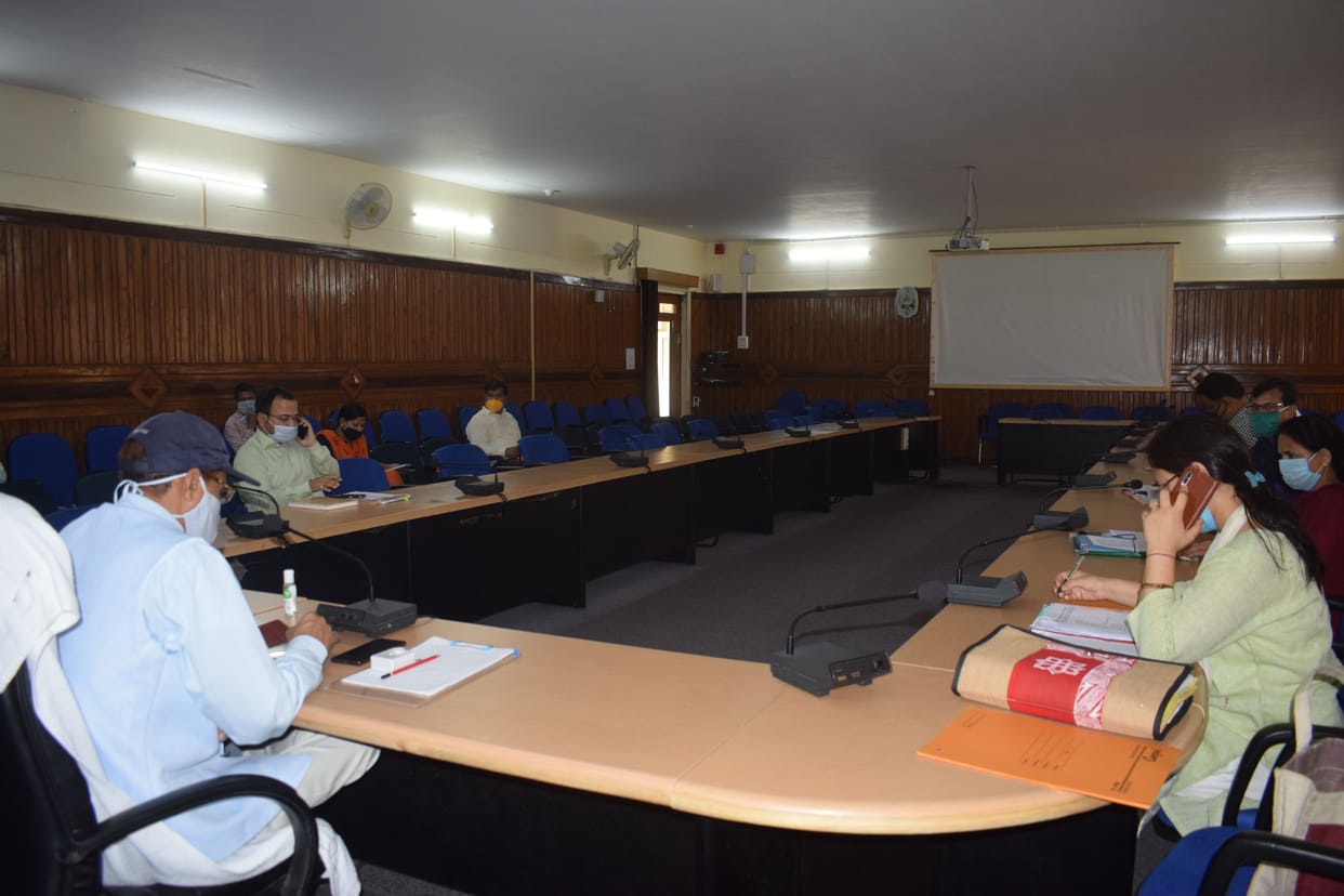 Priority linking affected migrants to self-employment