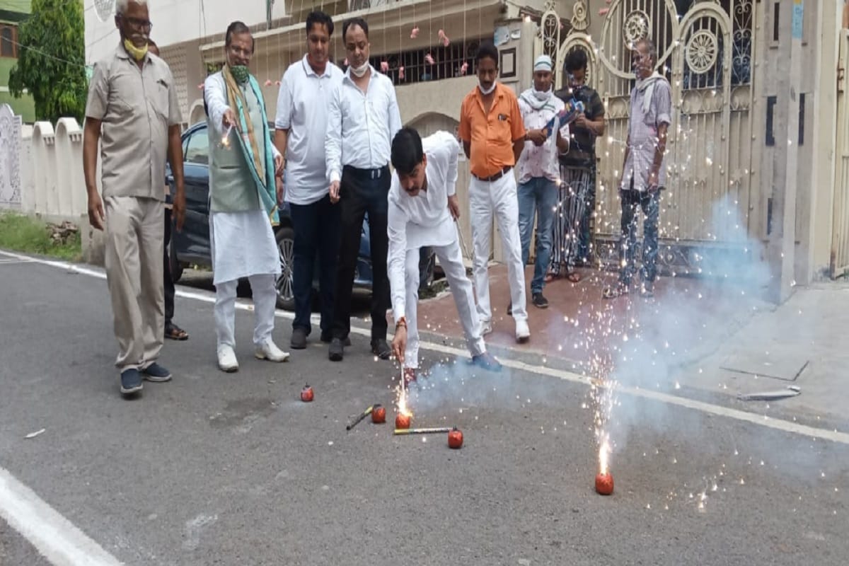 Green crackers: Enjoy aromatic fireworks, would they really reduce pollution by 50 percent