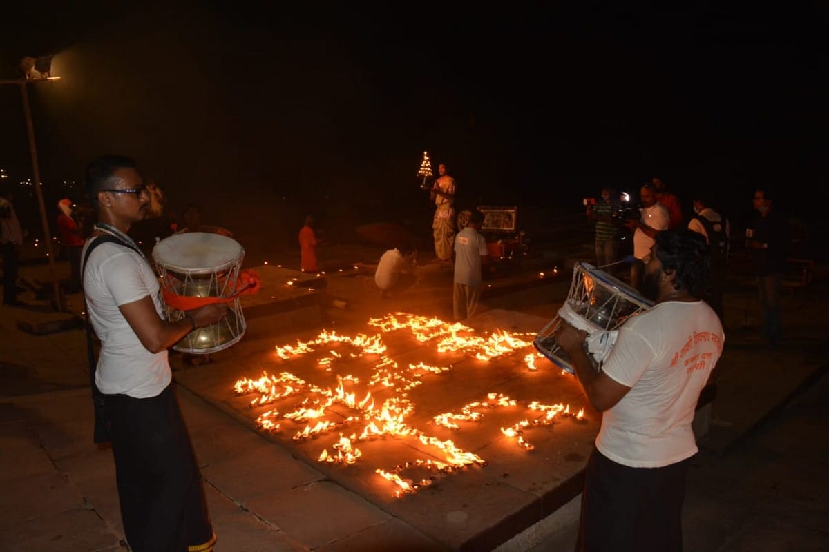 Ayodhya Ram Mandir bhumi pujan : people happy before ram janm bhoomi poojan ayodhya in varanasi lamp diya