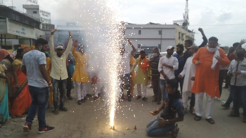 Ram Mandir Bhumi Pujan celebration in uttarakhand latest update in hindi : celebration photos from all over state