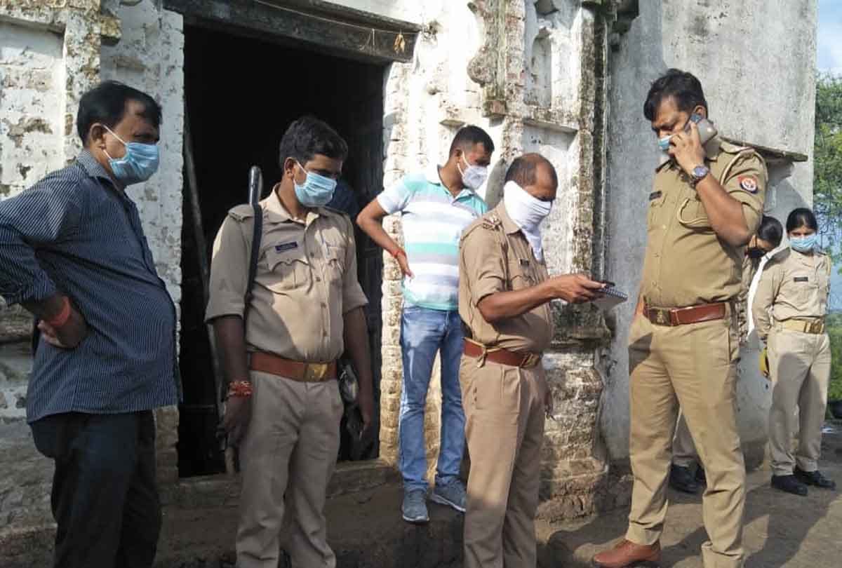 Body of husband and wife found hanging from the same rope in jalaun