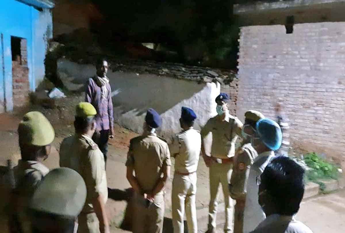 Locked up and burnt boyfriend and girlfriend in banda up, four people arrested