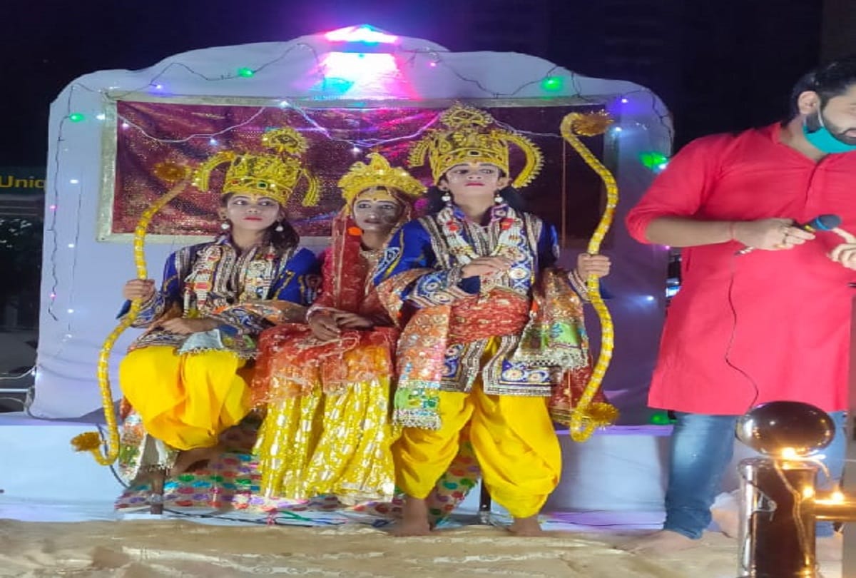 ram mandir ayodhya bhumi pujan delhi ncr people light lamps see photos of celebration
