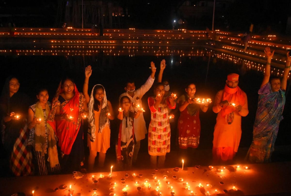shree Ram Mandir Bhumi Pujan celebrated like diwali in gorakhpur