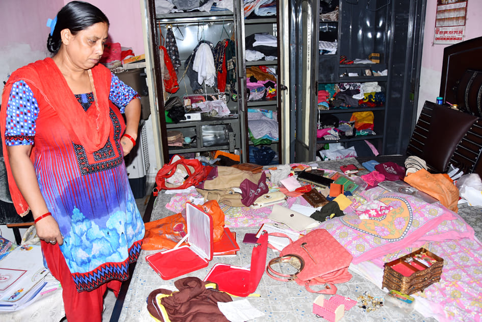Cash from engineer's house, thieves took jewelry