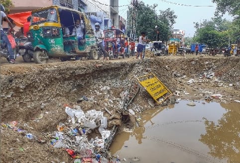A crater near the hour-long Mathia on Kalibari Road is being murdered