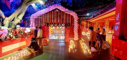 Ram Mandir Bhumi Pujan: Monasteries, adorned with temples, lit 21000 lamps in large Hanuman temple