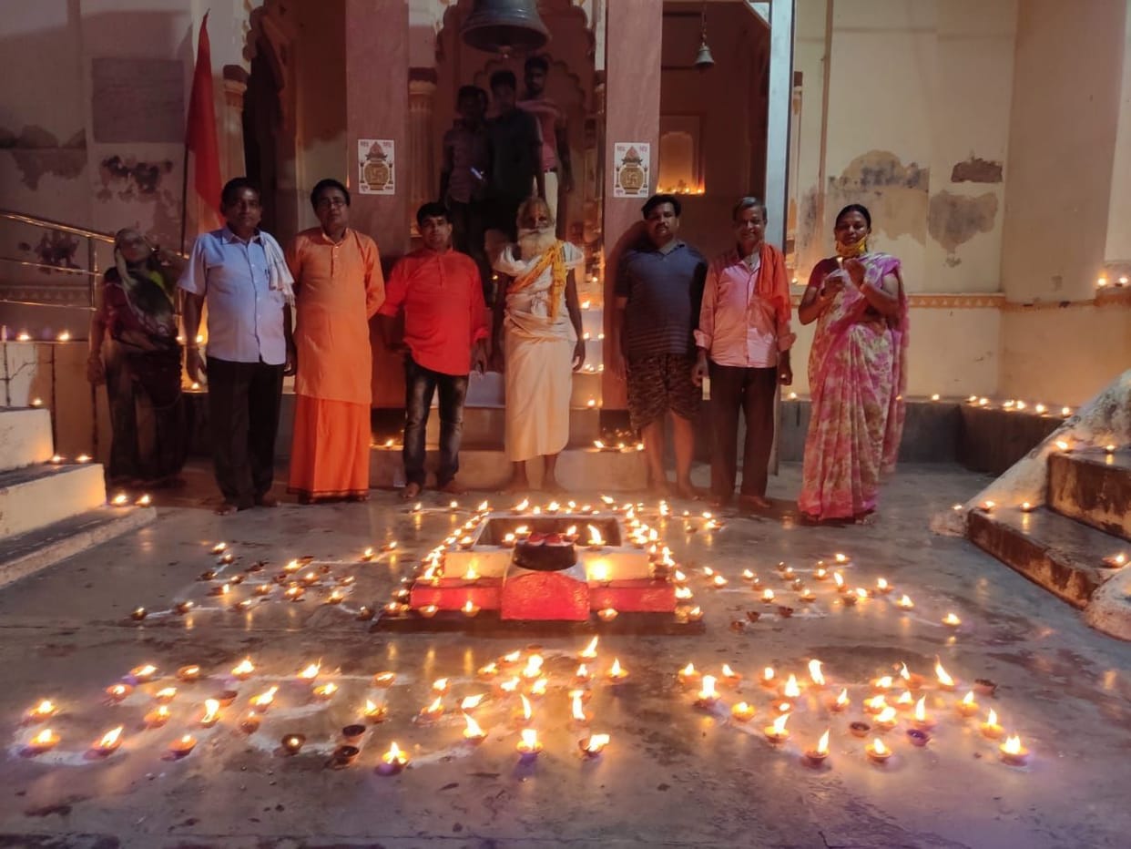 Ram Janaki temple of Charva lit up lamps