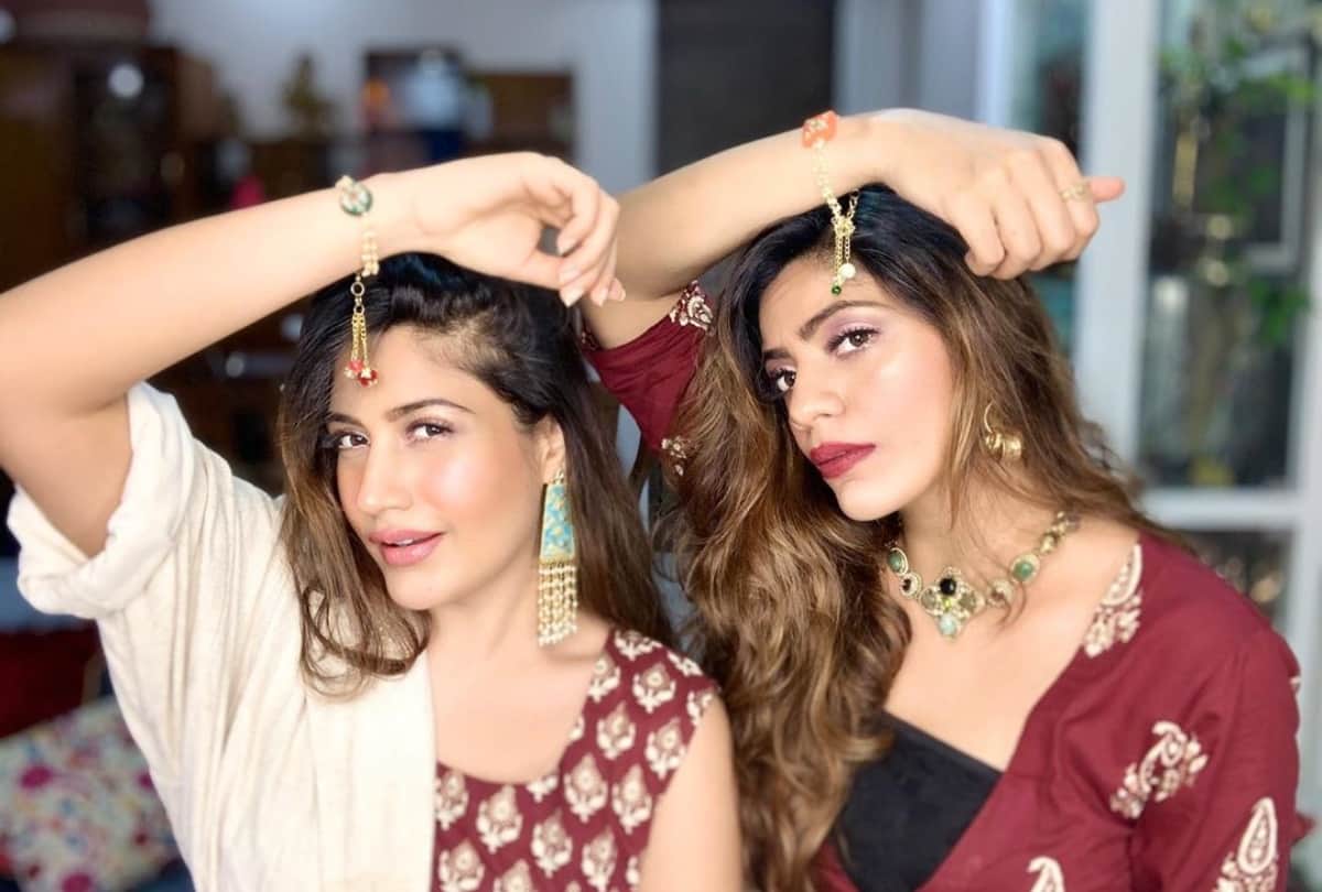 after kriti and nupur sanon twinning ivory kurta tv actress surbhi chandna shares her pictures with sister in matching outfit