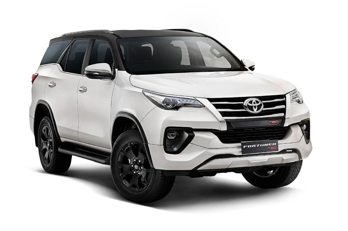 The thieves took away the fortuner of the son-in-law of the teacher