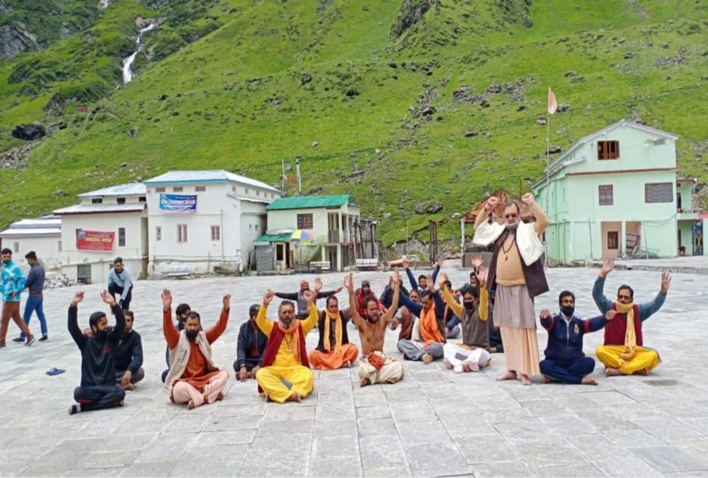 Chardham Devasthanam Board: Priest Announce for Kedarnath march on 3 November