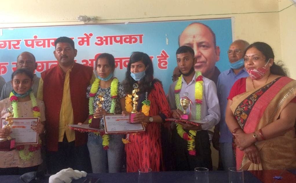 Topers of Dwarahat