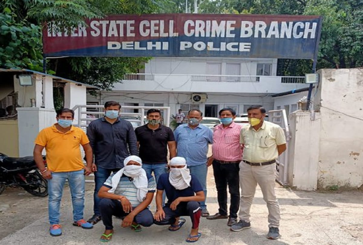 delhi police crime branch arrested two sharp shooters of sunil rathi gang and bounty criminals carrying 25000 reward