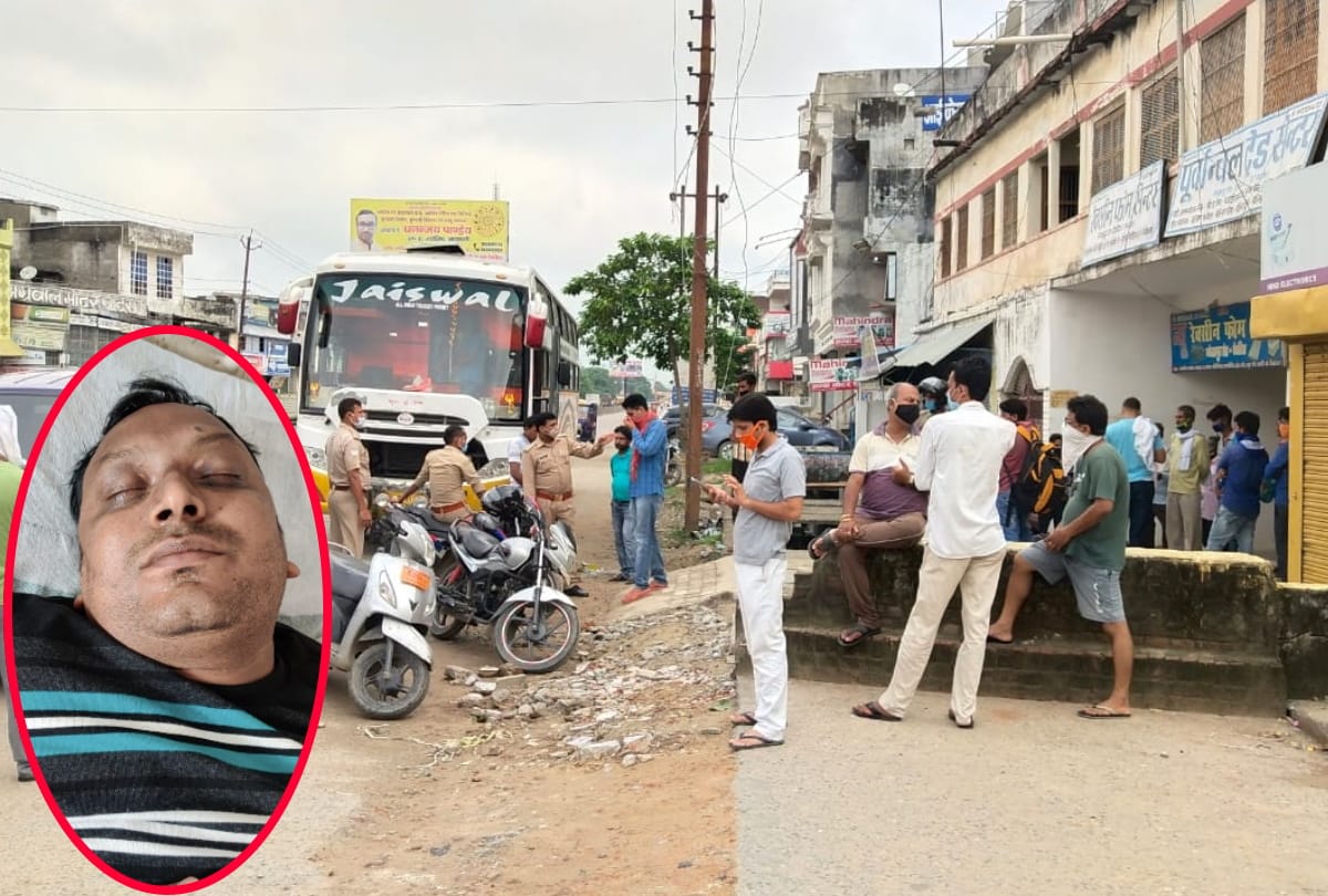 one youths were looted by feeding intoxicating material during going to deoria
