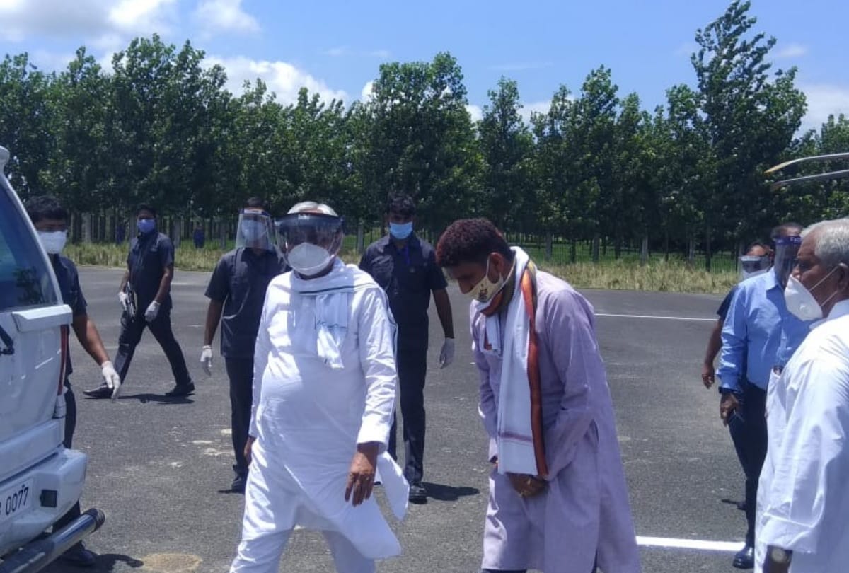 Bihar CM Nitish Kumar inspects flood affected area in Bihar UP Border