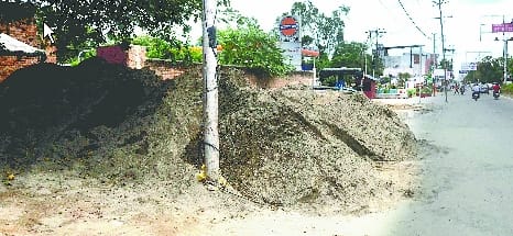 Encroachment started again under the cover of Selfie Point