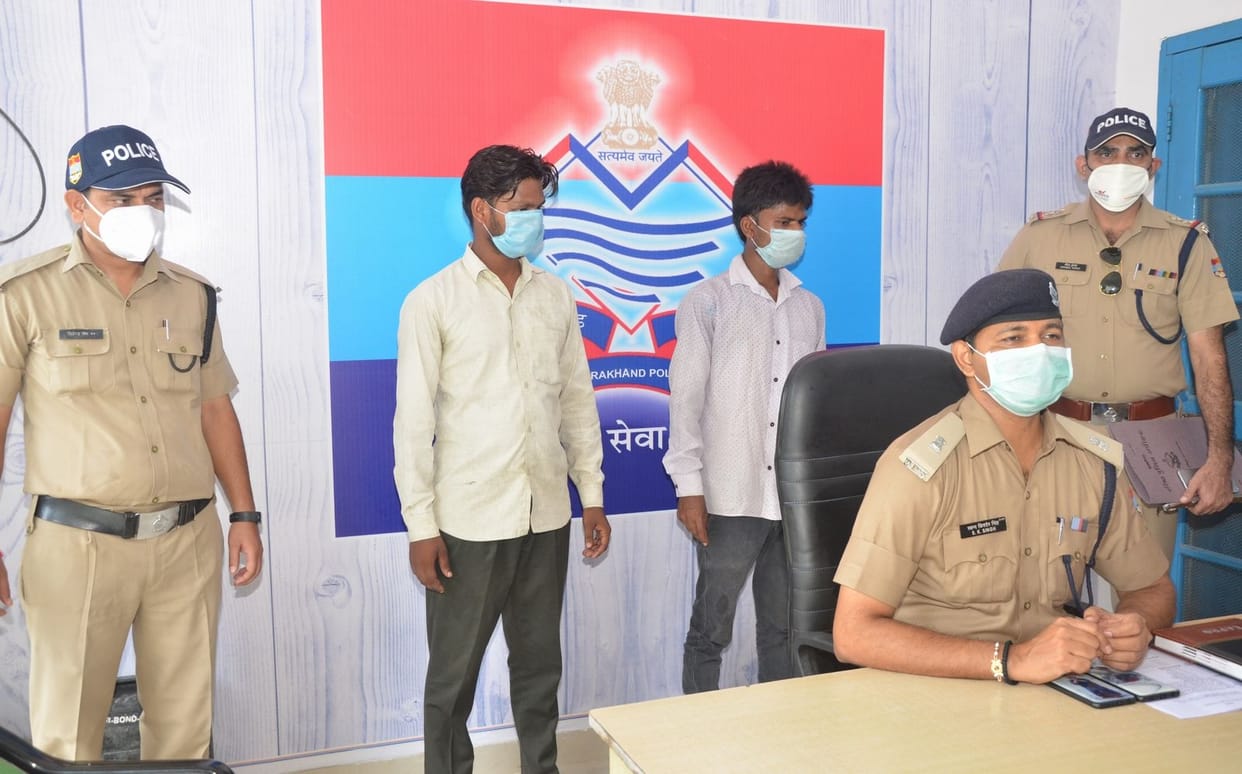 Shopkeeper arrested on suspicion of mobile theft