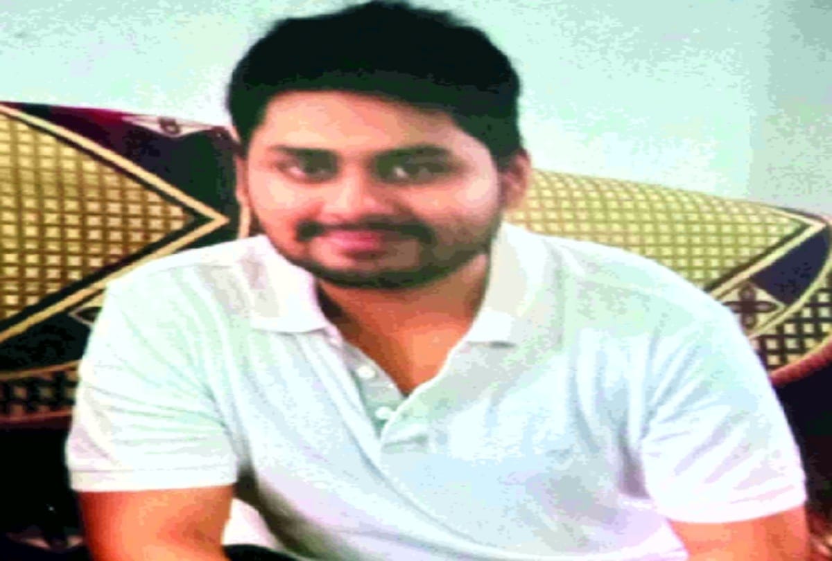 lucknow murder and suicide Rahul called his mother and told I beating Nancy lot