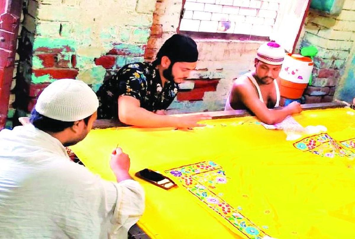 Mulsim Preparing Krishna Poshak For Janmashtami 2020 In Mathura