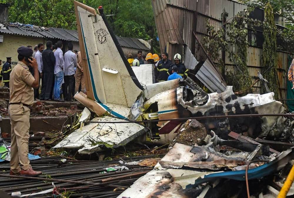Air India Kozhikode Flight Crash News in Hindi