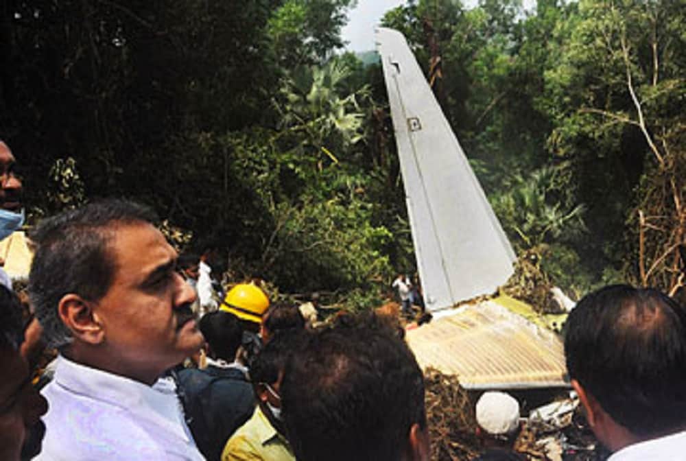 Air India Kozhikode Flight Crash News in Hindi