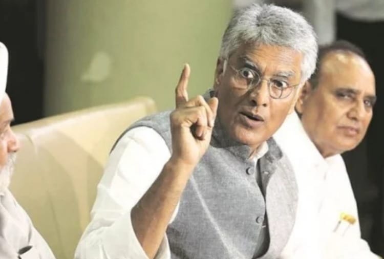 Punjab News in Hindi: Sunil Jakhar said, Sukhbir first remember his past
