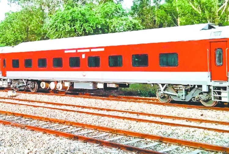 RCF engaged in manufacturing of low-weight LHB coaches