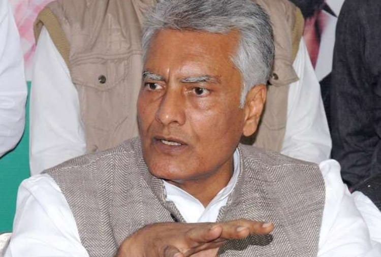 Sunil Jakhar agreed, the government's image tarnished due to the liquor scandal