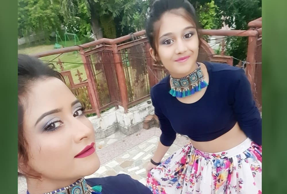 Mother and daughter of Lucknow popular in virtual world.