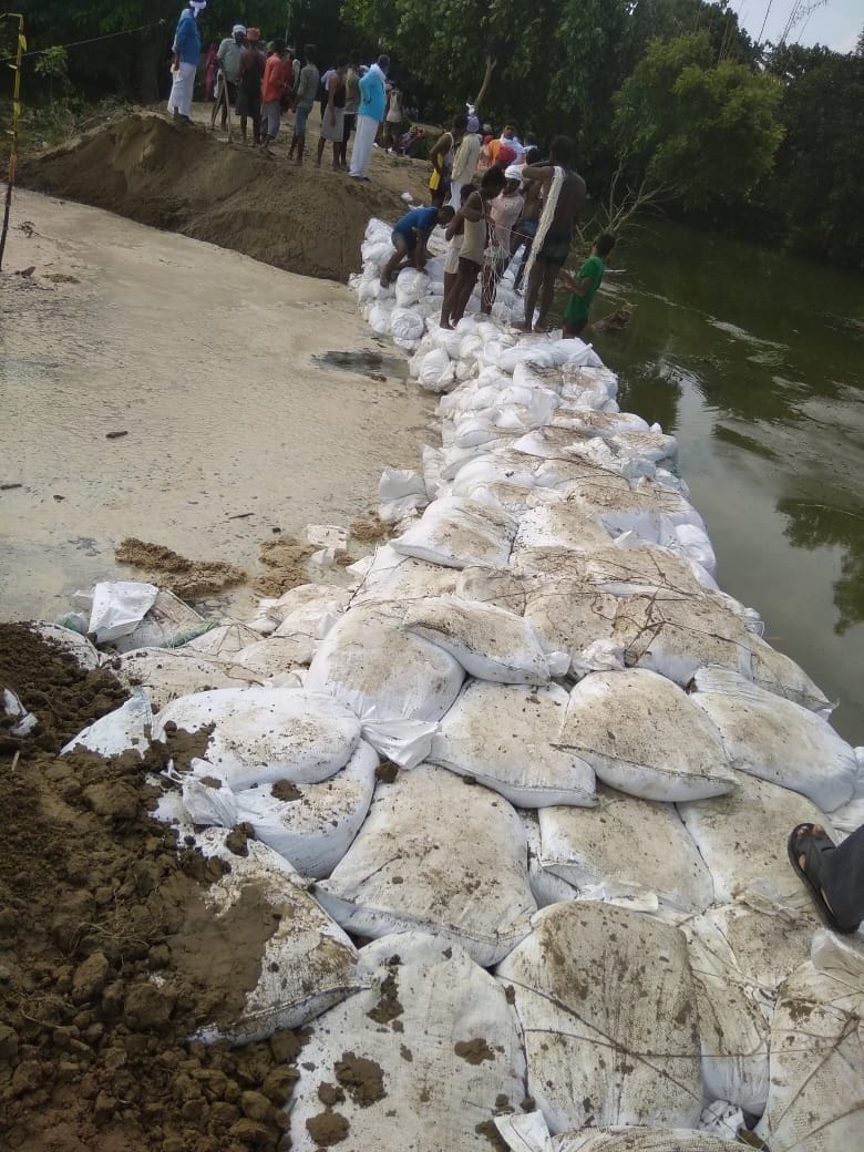Devaras did not get relief even after the decrease in the water level of Ghaghra river