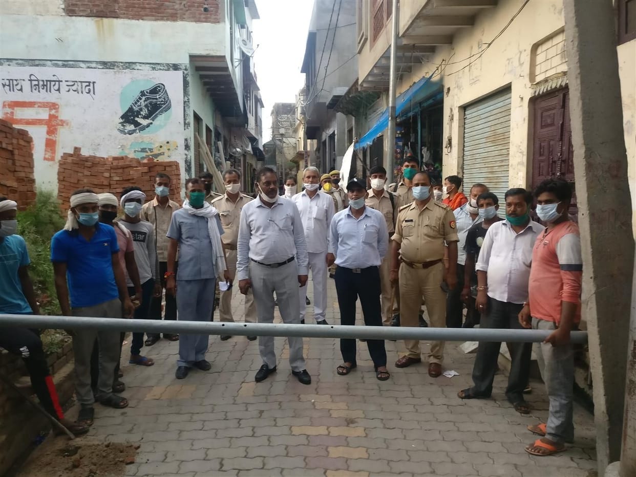 Hathras: A woman turns out to be Corona positive in Sahapau
