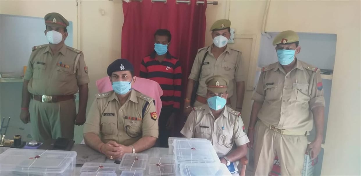 Hathras: A factory for manufacturing firearms was found in Nizamatpur, one arrested