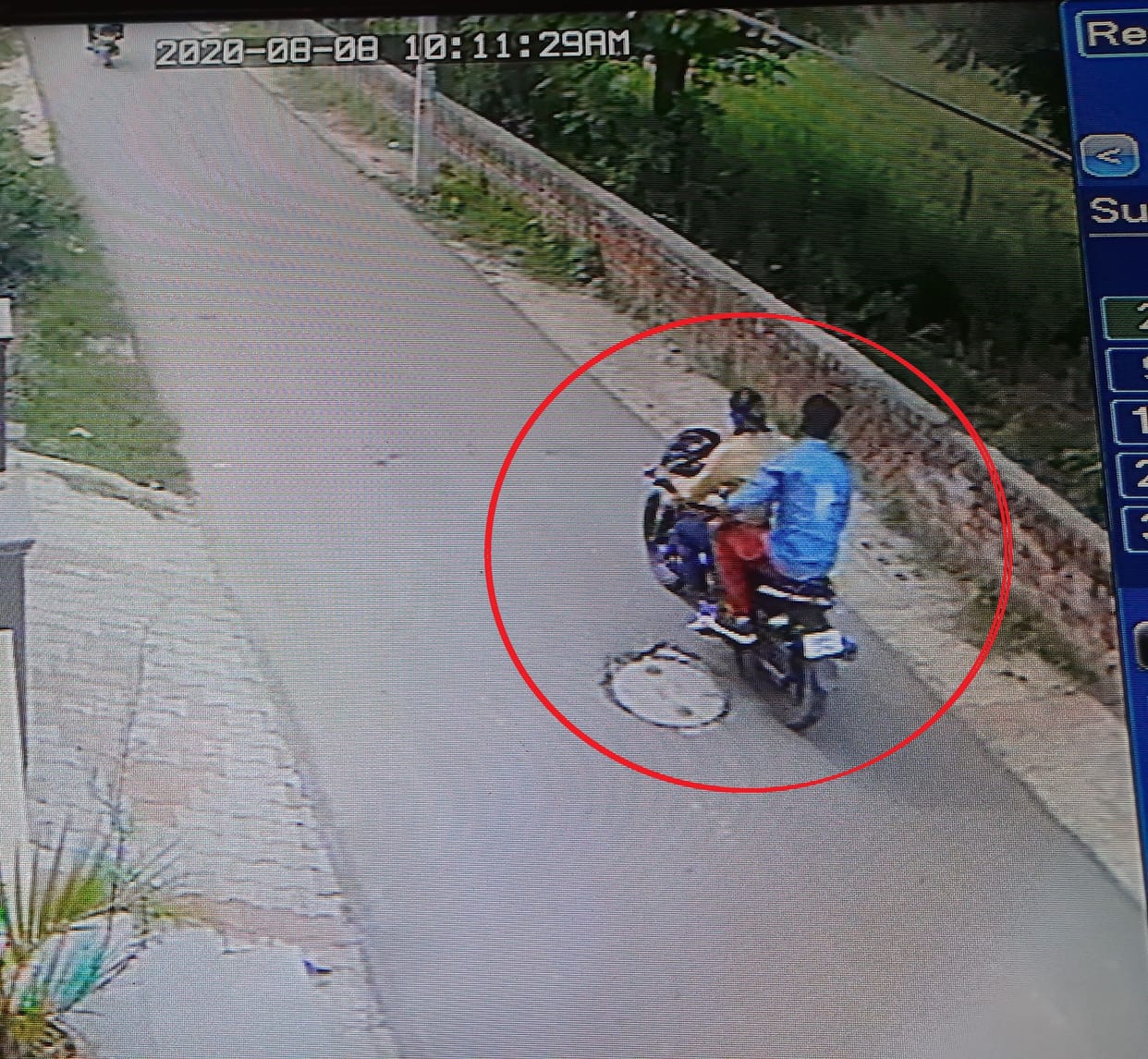 Two women looted a gold chain in Mandi Gobindgarh