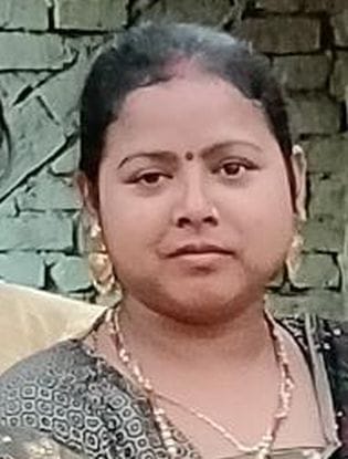 Dead body of woman found hanged, accused of murder