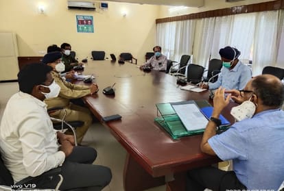 Gorakhpur Nodal officer Sanjay R. Bhusreddy visit in gorakhpur