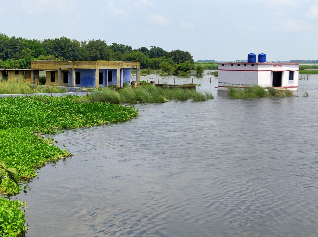 Water level of Ganga-Ramganga decreased, problems remain