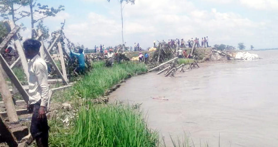 The decreasing Sharda river has now intensified the erosion in the villages