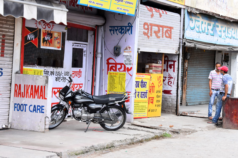 Such was the situation of lockdown amidst tightness