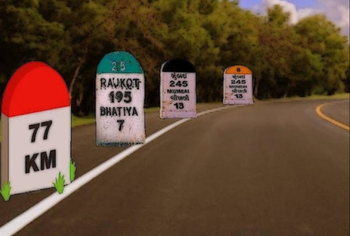 roadside milestone importance significance in india why do indian roads have coloured milestone